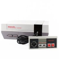 Nintendo NES konsol med gamepad og kabler
